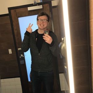 Meet your Posher, Chris